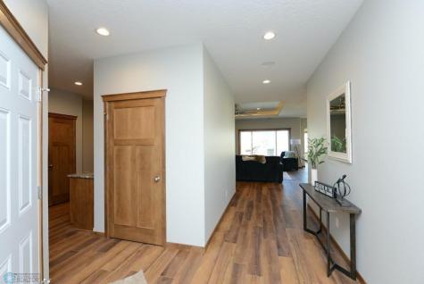 4203 Pine Parkway S Fargo ND 58104