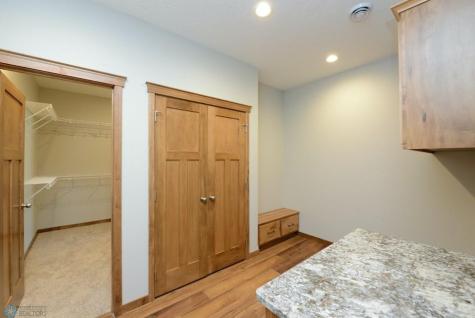 4203 Pine Parkway S Fargo ND 58104