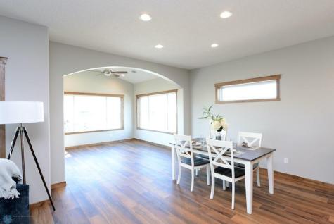 4203 Pine Parkway S Fargo ND 58104