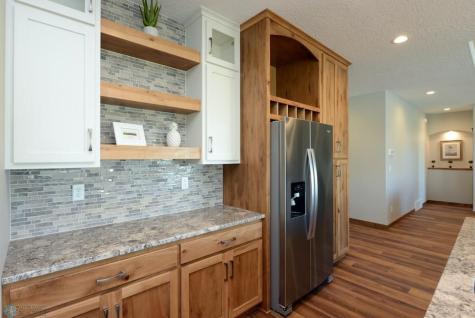 4203 Pine Parkway S Fargo ND 58104