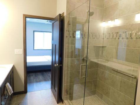 4203 Pine Parkway S Fargo ND 58104