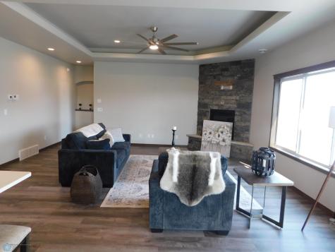 4203 Pine Parkway S Fargo ND 58104