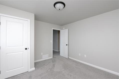 2387 Eagle Valley Drive S Fargo ND 58104