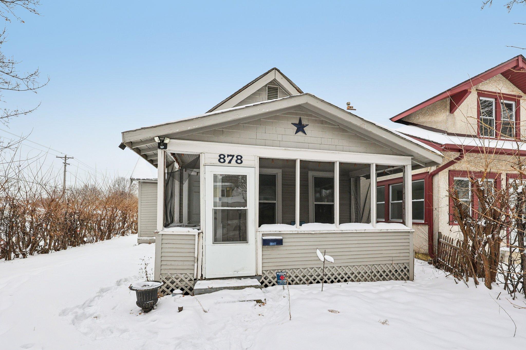 878 Magnolia Avenue E Saint Paul MN 55106
