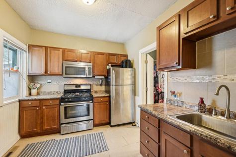 878 Magnolia Avenue E Saint Paul MN 55106