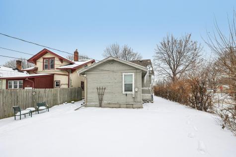 878 Magnolia Avenue E Saint Paul MN 55106