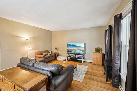 878 Magnolia Avenue E Saint Paul MN 55106