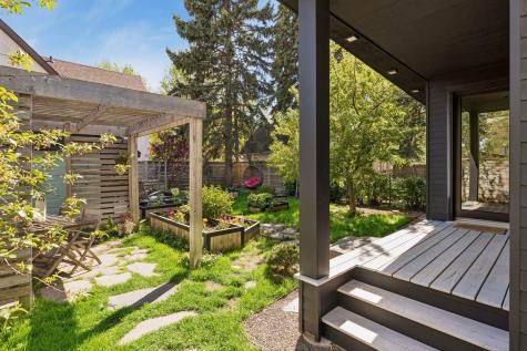 686 23rd Avenue NE Minneapolis MN 55418