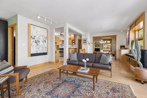 686 23rd Avenue NE Minneapolis MN 55418
