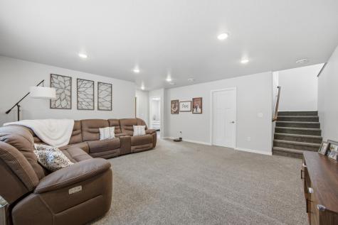709 1st Avenue Horace ND 58047