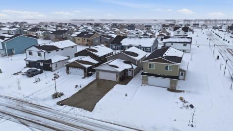 709 1st Avenue Horace ND 58047