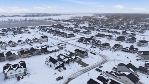 709 1st Avenue Horace ND 58047