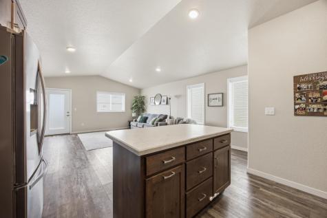709 1st Avenue Horace ND 58047