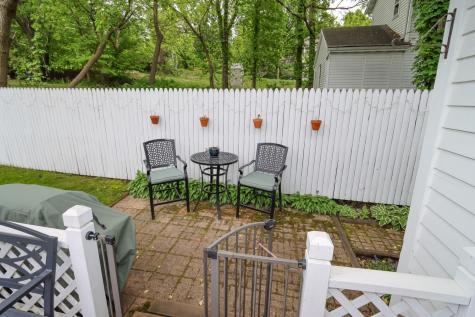 321 Center Street Mankato MN 56001