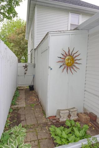 321 Center Street Mankato MN 56001