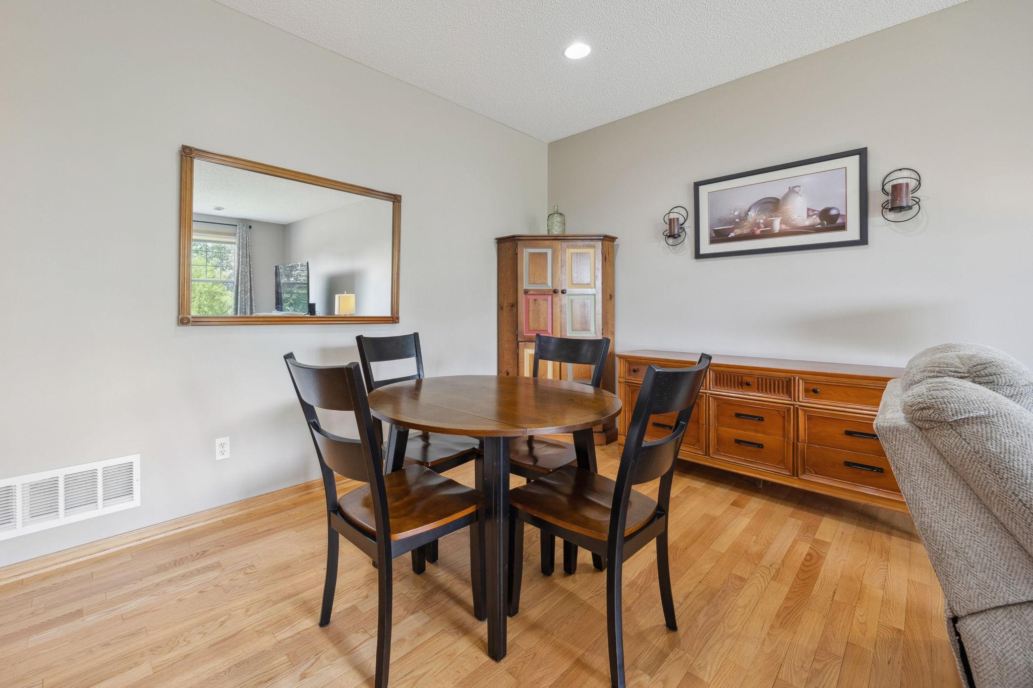 6595 Linwood Drive NE Albertville MN 55301