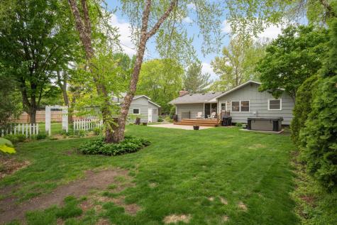 3523 Comet Lane Minnetonka MN 55345