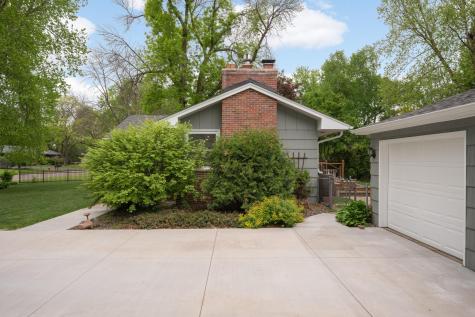 3523 Comet Lane Minnetonka MN 55345