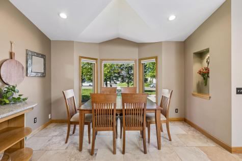 356 Pendryn Hill Curve Woodbury MN 55125