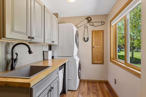356 Pendryn Hill Curve Woodbury MN 55125