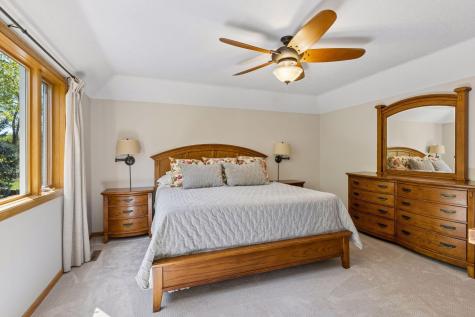 356 Pendryn Hill Curve Woodbury MN 55125