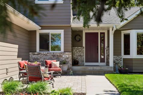 356 Pendryn Hill Curve Woodbury MN 55125