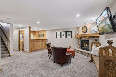 356 Pendryn Hill Curve Woodbury MN 55125