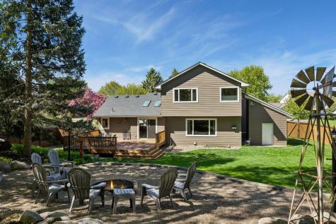 356 Pendryn Hill Curve Woodbury MN 55125
