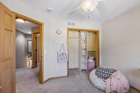 356 Pendryn Hill Curve Woodbury MN 55125