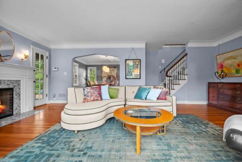 200 Thomas Avenue S Minneapolis MN 55405