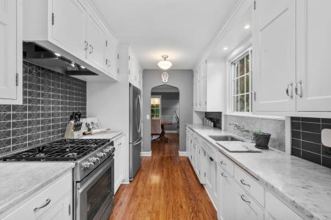 200 Thomas Avenue S Minneapolis MN 55405