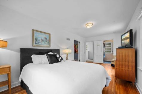 200 Thomas Avenue S Minneapolis MN 55405