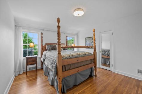 200 Thomas Avenue S Minneapolis MN 55405