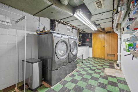 200 Thomas Avenue S Minneapolis MN 55405