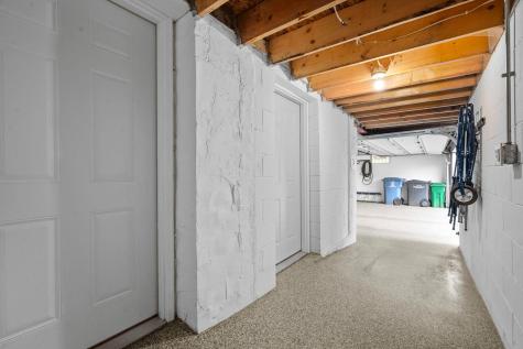 200 Thomas Avenue S Minneapolis MN 55405