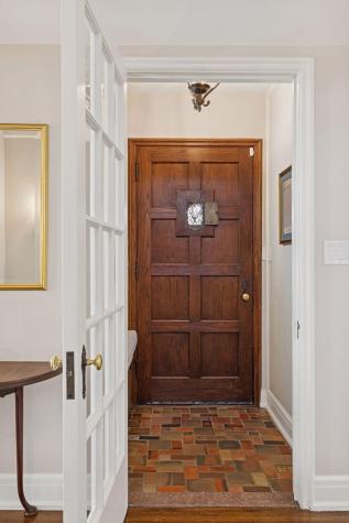 2116 W Lake Of The Isles Parkway Minneapolis MN 55405