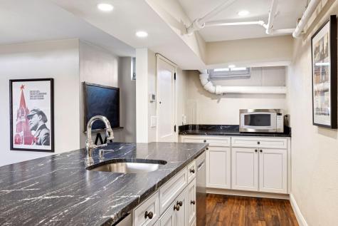 2116 W Lake Of The Isles Parkway Minneapolis MN 55405