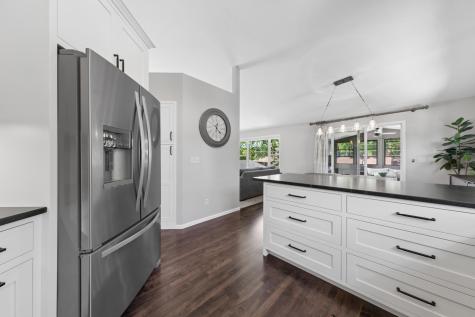 634 6th Avenue S Hopkins MN 55343