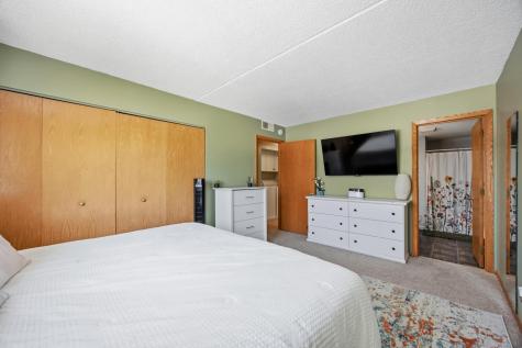 105 3rd Street N Moorhead MN 56560