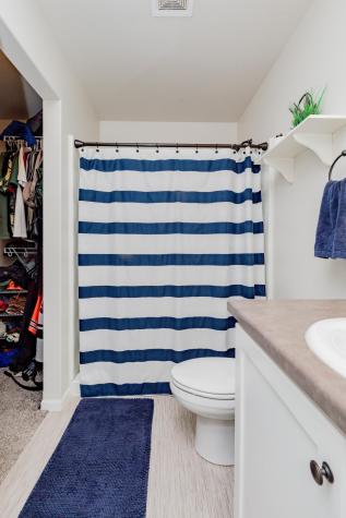 1567 68th Avenue S Fargo ND 58104