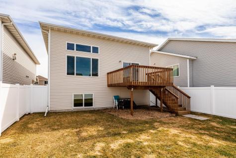 1567 68th Avenue S Fargo ND 58104