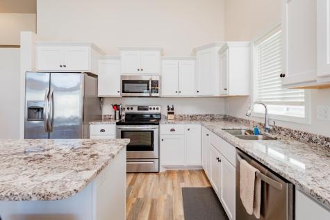 1567 68th Avenue S Fargo ND 58104
