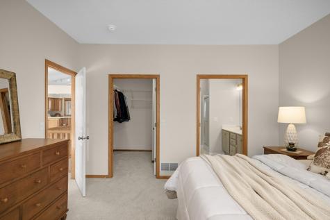 7912 Victoria Curve Saint Louis Park MN 55426