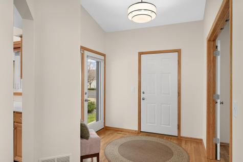 7912 Victoria Curve Saint Louis Park MN 55426