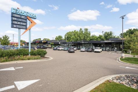 7912 Victoria Curve Saint Louis Park MN 55426