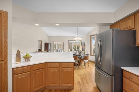 7912 Victoria Curve Saint Louis Park MN 55426