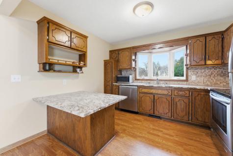 1533 79th Avenue N Brooklyn Park MN 55444