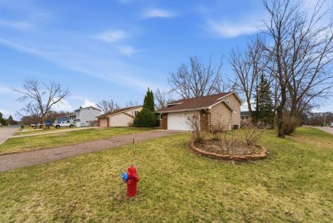 1533 79th Avenue N Brooklyn Park MN 55444