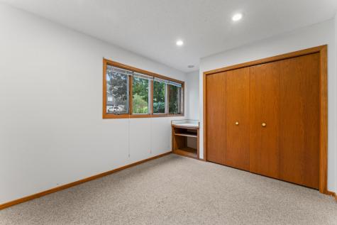 728 Lathrop Drive Northfield MN 55057