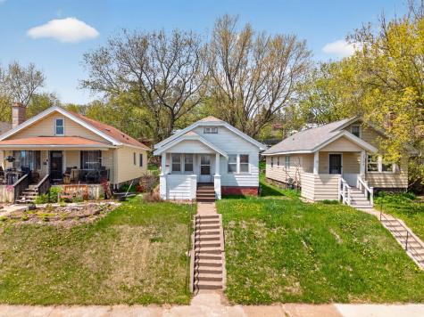 2711 W 9th Street Duluth MN 55806